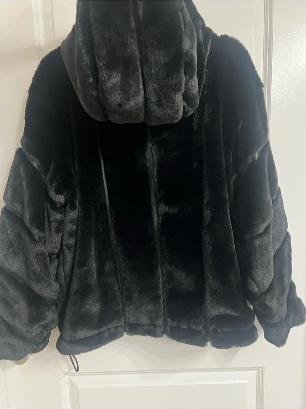 NEW ALO Yoga Black Faux-Fur Hooded Puffer Jacket Size XS